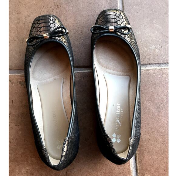 Naturalizer Metallic Snakeskin Print Low Heel Pumps-Ballet Slippers size 9 - Picture 13 of 13